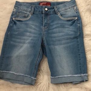 Bermuda shorts by Arizona jean co